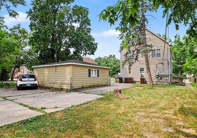 2nd image of 124 N Summit St, Ypsilanti, MI 48197 | MLS# 81026042161