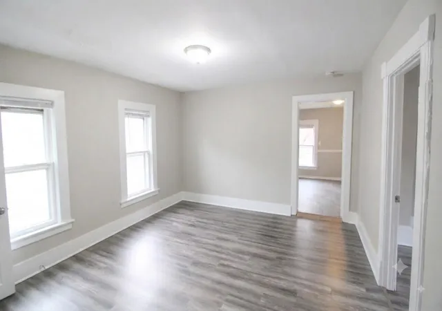 Listing Photo 5 - Condo for sale in building located at 823 Mc Reynolds Ave NW, Grand Rapids, MI 49504