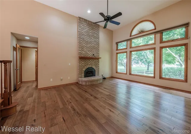 Photo 4 of Single family home for sale at 12211 Mentz Dr, Bruce Township Macomb, MI 48065 | MLS# 20261063869 | Listing updated on 2026-09-17