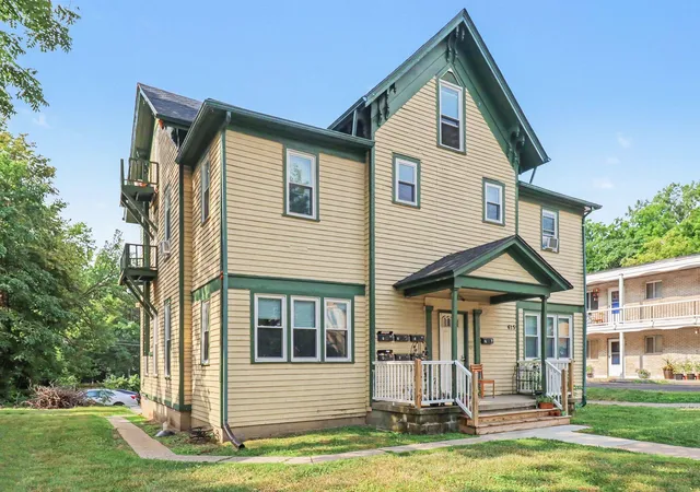 2nd image of 615 Pearl St, Ypsilanti City Washtenaw, MI 48197 | MLS# 81026042175