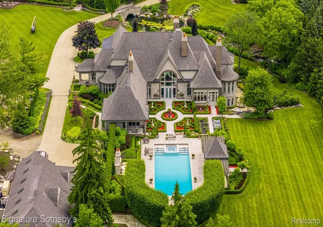 Photo 3 of Mansion for sale at 18101 Sheldon Rd, Northville, MI 48168 | MLS# 20261063873 | Listing updated on 2026-09-08