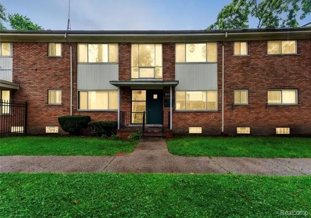 Photo 1 of Condo for sale at 17332 Bentler #304, Detroit, MI 48219 | MLS# 20261063896 | Listing updated on 2026-09-14