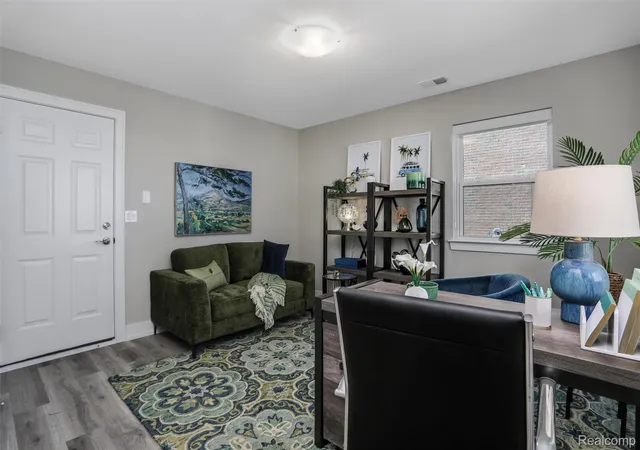 Listing Photo 3 - Condo for sale in building located at 743 Canterbury Ln, Troy, MI 48085