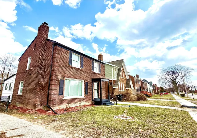 Photo 4 of Single family home for sale at 3666 Somerset Ave, Detroit, MI 48224 | MLS# 20261063898 | Listing updated on 2026-08-12