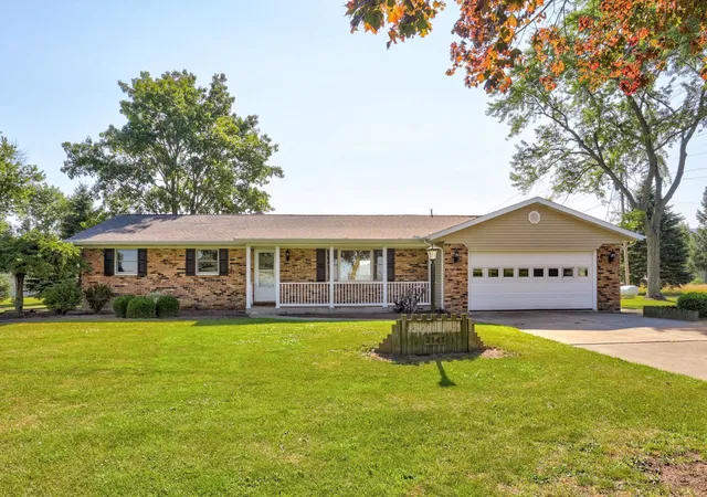 Photo 1 of Sale Pending at 2141 Maple Rd, Saginaw, MI 48601 | MLS# 61050218271 | Listing updated on 2026-08-31