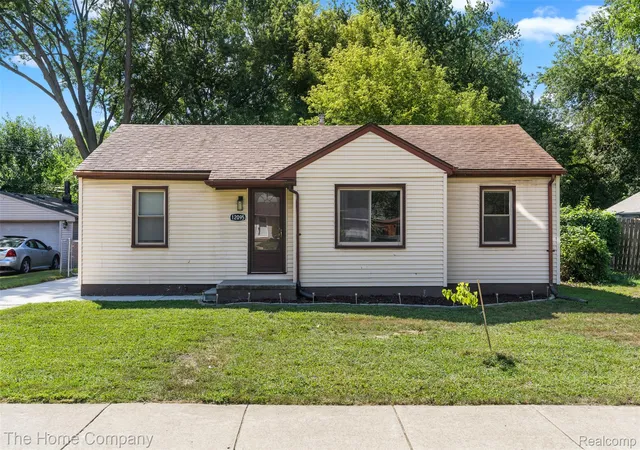 Photo 1 of Sale Pending at 12095 Kinloch, Redford, MI 48239 | MLS# 20261063905 | Listing updated on 2026-09-15