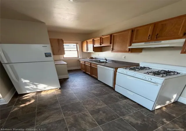 Photo 3 of Multi family home for sale at 1335 & 1337 Bagley St, Detroit, MI 48226 | MLS# 20261063913 | Listing updated on 2026-08-12