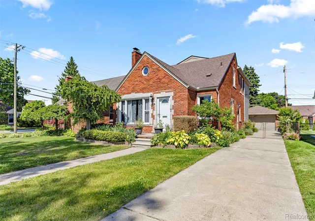 Photo 1 of Single family home for sale at 450 N Denwood St, Dearborn, MI 48128 | MLS# 20261063917 | Listing updated on 2026-09-03