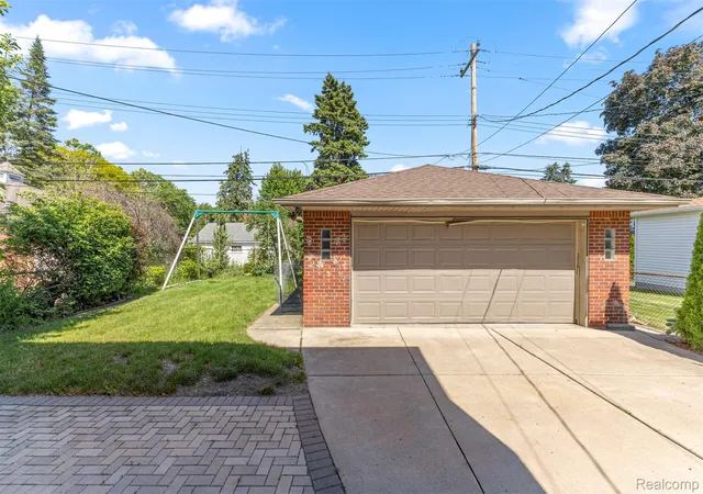 Photo 44 of Single family home for sale at 450 N Denwood St, Dearborn, MI 48128 | MLS# 20261063917 | Listing updated on 2026-09-03