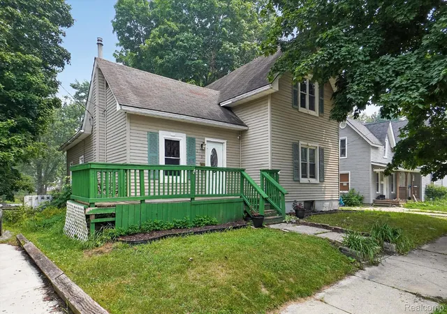 Photo 1 of Sale Pending at 203 Grant St, Holly, MI 48442 | MLS# 20261063920 | Listing updated on 2026-09-15