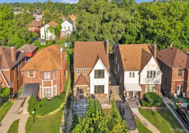 Photo 2 of Single family home for sale at 18961 Pennington Dr, Detroit, MI 48221 | MLS# 20261063929 | Listing updated on 2026-08-13