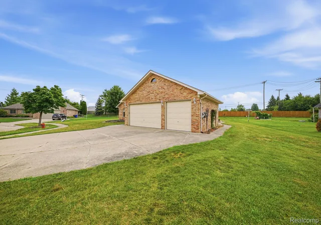 Photo 3 of Single family home for sale at 15690 Deepwood Ct E, Fraser, MI 48026 | MLS# 20261063935 | Listing updated on 2026-09-17