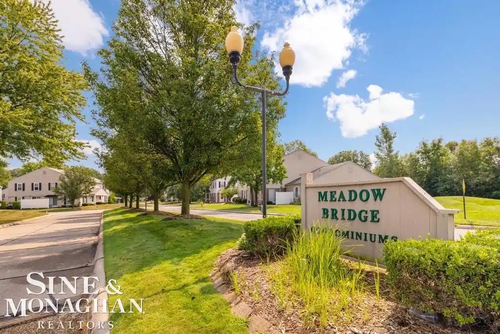 Listing Photo 40 - Condo for sale in 24151 Mdw Brg Dr located at 24151 Mdw Brg Dr, Clinton Township, MI 48035 - Unit 24151 Meadow Brg Dr