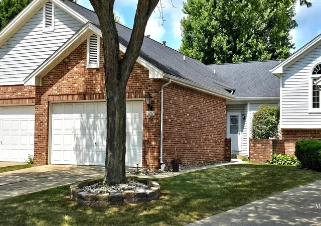 Photo 1 of Single family home for sale at 6282 Squire Lake Dr, Flushing, MI 48433 | MLS# 5050218277 | Listing updated on 2026-09-23