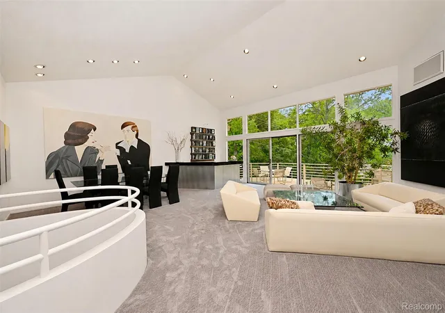 5th image of 6401 Apple Grove Ln, Bloomfield Hills, MI 48301 | MLS# 20261063949