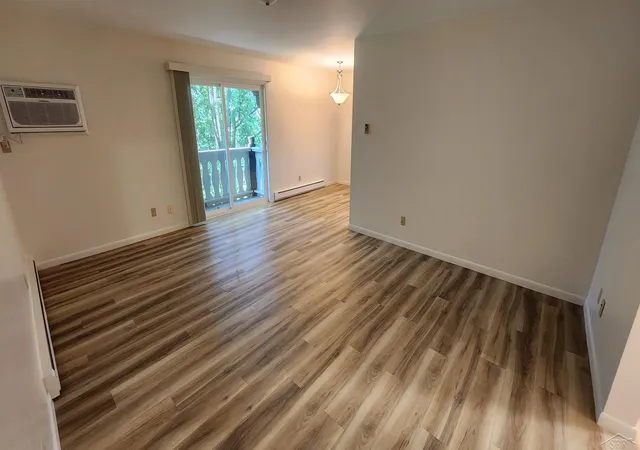 2nd image of 240 W Tuscola Unit 13 St, Frankenmuth, MI 48734 | MLS# 61050218280