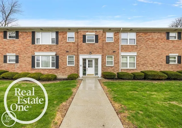 Photo 1 of Condo for sale at 17560 Mack Ave, Grosse Pointe, MI 48230 | MLS# 58050218283 | Listing updated on 2026-08-12