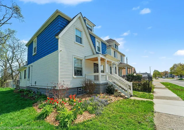 2nd image of 2144 Fischer St, Detroit, MI 48214 | MLS# 20261063956
