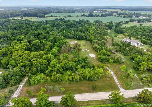 13th image of 8770 Kaiser Rd, Saline, MI 48176 | MLS# 20261063968