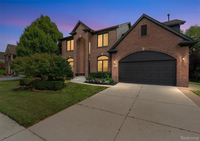 2nd image of 22344 Woodlake Dr, Macomb, MI 48044 | MLS# 20261063971