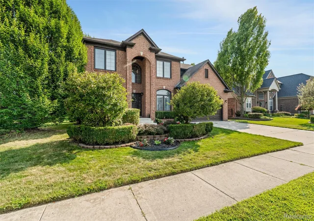 5th image of 22344 Woodlake Dr, Macomb, MI 48044 | MLS# 20261063971