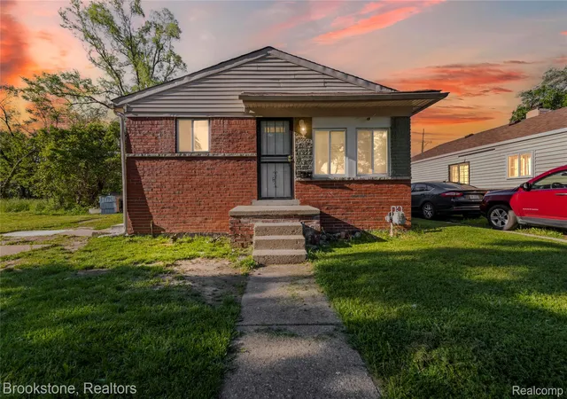 Photo 3 of Single family home for sale at 3882 Minnesota St, Detroit, MI 48212 | MLS# 20261063979 | Listing updated on 2026-08-13
