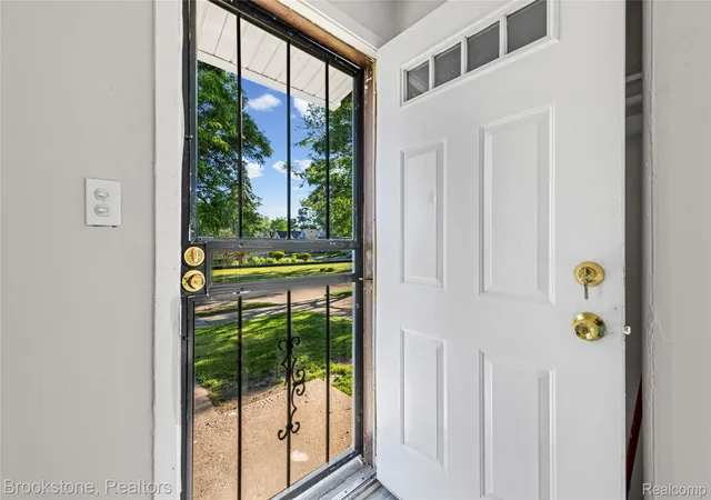 Photo 3 of Single family home for sale at 3882 Minnesota St, Detroit, MI 48212 | MLS# 20261063979 | Listing updated on 2026-08-13