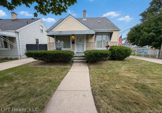 Photo 1 of Sale Pending at 2266 Progress Ave, Lincoln Park, MI 48146 | MLS# 20261063989 | Listing updated on 2026-09-17