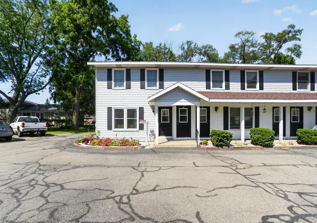 Photo 3 of Condo for sale at 199 E 34th Street #5, Holland, MI 49423 | MLS# 71026042251 | Listing updated on 2026-08-29