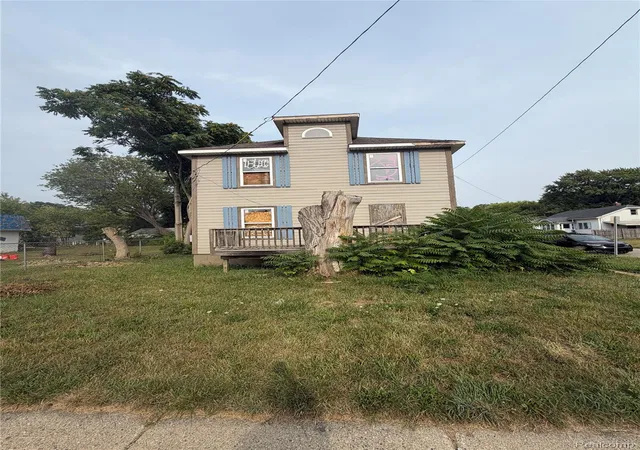 Photo 1 of Sale Pending at 2917 Fenton Rd, Flint, MI 48507 | MLS# 20261064001 | Listing updated on 2026-09-15