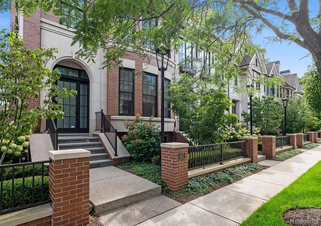 2nd image of 615 W Brown St, Birmingham, MI 48009 | MLS# 20261064010