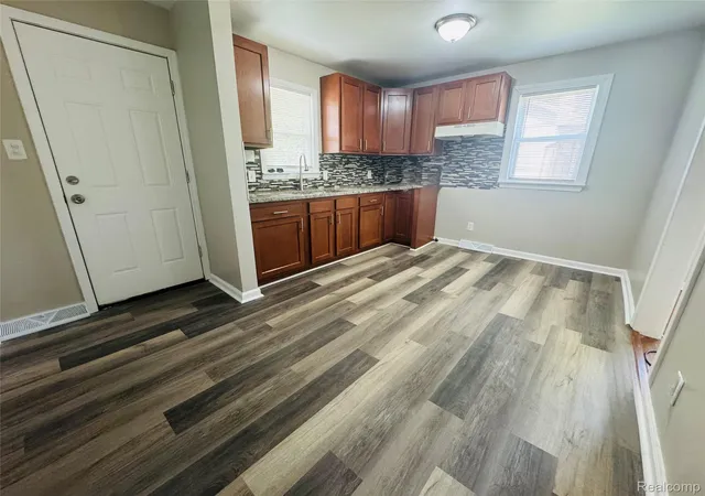 Photo 3 of Single family home for sale at 20195 Westhampton Ave, Southfield, MI 48075 | MLS# 20261064014 | Listing updated on 2026-09-15