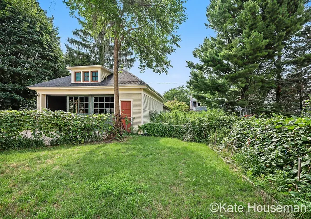 Photo 2 of Multi family home for sale at 317 Union Ave Se, Grand Rapids, MI 49503 | MLS# 65026042259 | Listing updated on 2026-10-04
