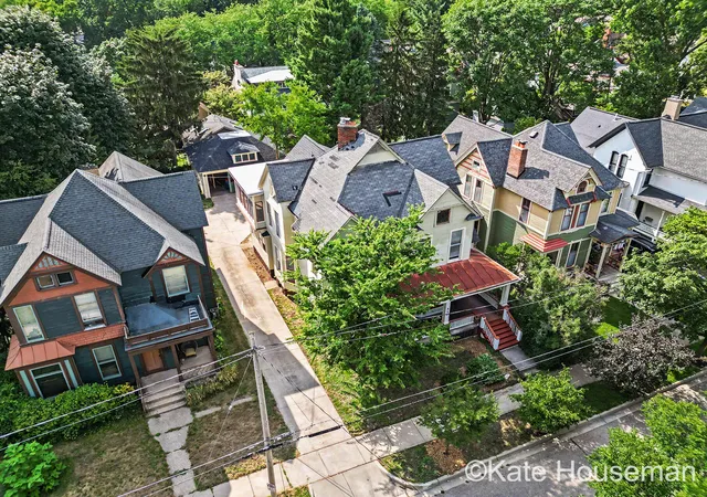 Photo 4 of Multi family home for sale at 317 Union Ave SE, Grand Rapids, MI 49503 | MLS# 65026042259 | Listing updated on 2026-10-04