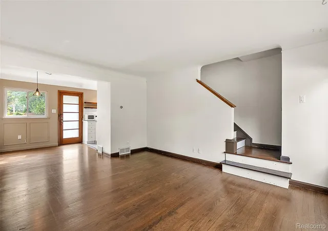 Photo 3 of Condo for sale at 1940 Planavon St, Ferndale, MI 48220 | MLS# 20261064021 | Listing updated on 2026-09-12