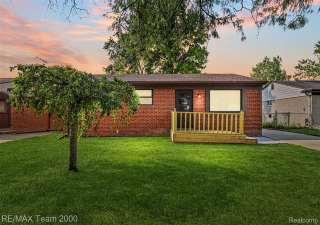 Photo 2 of Single family home for sale at 34931 Michelle Dr, Romulus, MI 48174 | MLS# 20261064025 | Listing updated on 2026-08-26