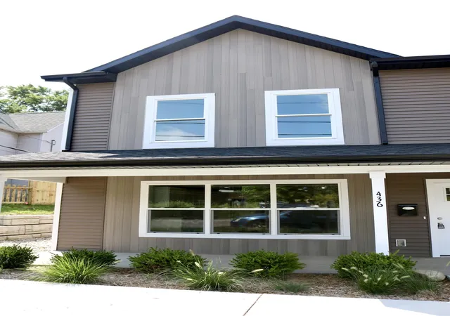 Photo 1 of Condo for sale at 436 Pleasant St SW, Grand Rapids, MI 49503 | MLS# 65026042281 | Listing updated on 2026-08-13