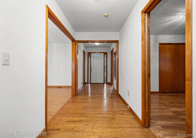 Photo 4 of Condo for sale at 20071 Ridgeway Ct, Clinton Charter Township Macomb, MI 48038 | MLS# 20261064042 | Listing updated on 2026-09-15