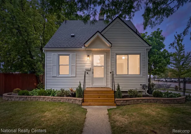 Photo 39 of Single family home for sale at 2616 Kenmore Rd E, Berkley, MI 48072 | MLS# 20261064041 | Listing updated on 2026-09-05