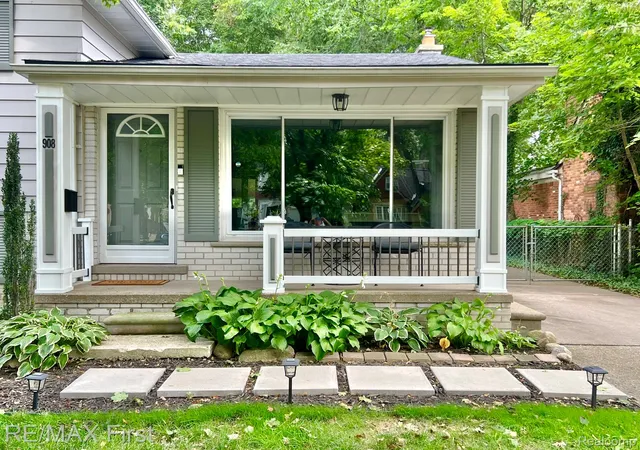 1st image of 908 Marywood Dr, Royal Oak, MI 48067 | MLS# 20261064046