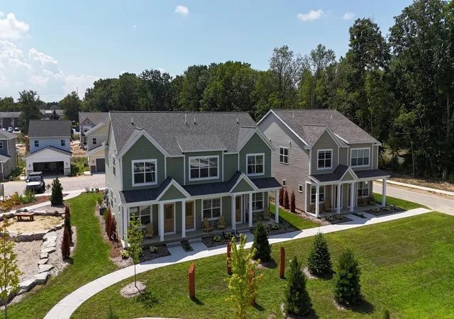 2nd image of 311 Vista Green Dr, Holland City Ottawa, MI 49423 | MLS# 71026042286