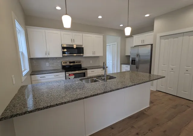 5th image of 311 Vista Green Dr, Holland City Ottawa, MI 49423 | MLS# 71026042286