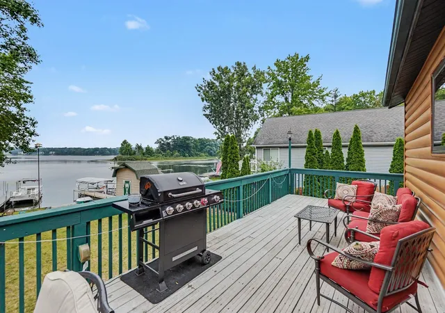 4th image of 8215 S Island View Dr, Newaygo, MI 49337 | MLS# 65026042290