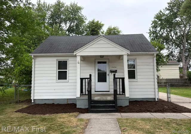 1st image of 29454 Maplewood St, Garden City, MI 48135 | MLS# 20261064051