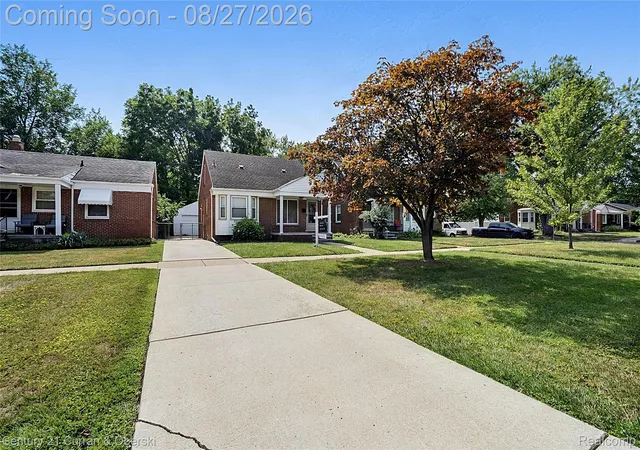 Photo 2 of Single family home for sale at 26075 Fordson Hwy, Redford Charter Township Wayne, MI 48239 | MLS# 20261064052 | Listing updated on 2026-09-13