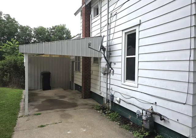 Photo 3 of Single family home for sale at 302 Orchard St, Morenci, MI 49256 | MLS# 56050218316 | Listing updated on 2026-08-12