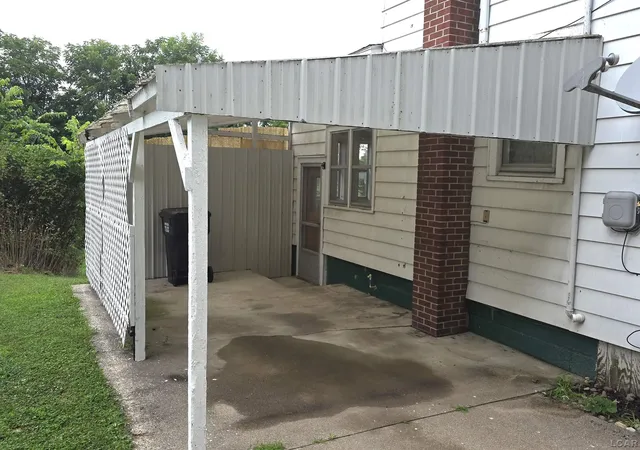 Photo 4 of Single family home for sale at 302 Orchard St, Morenci, MI 49256 | MLS# 56050218316 | Listing updated on 2026-08-12