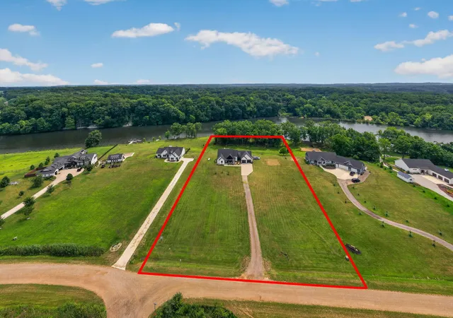 Photo 2 of Single family home for sale at 14275 Deer Path, Buchanan, MI 49107 | MLS# 69026042292 | Listing updated on 2026-09-02