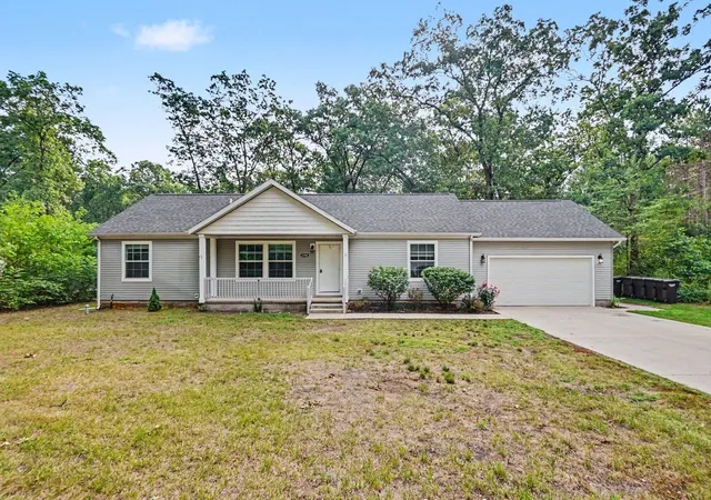 Photo 3 of Single family home for sale at 6780 Blue Lake Rd, Twin Lake, MI 49457 | MLS# 64026042293 | Listing updated on 2026-09-09