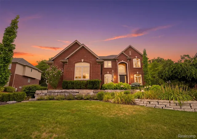 Photo 1 of Sale Pending at 1779 Kinghill Dr, Commerce Township, MI 48382 | MLS# 20261064061 | Listing updated on 2026-09-14